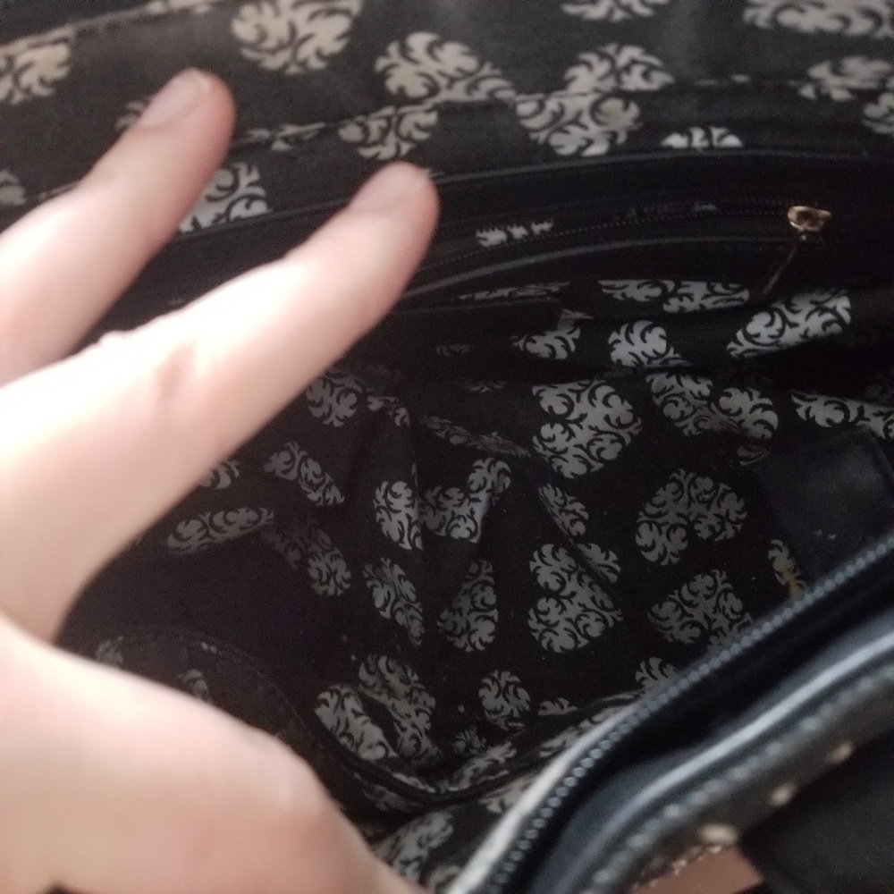 Purse - Picture 2 of 2